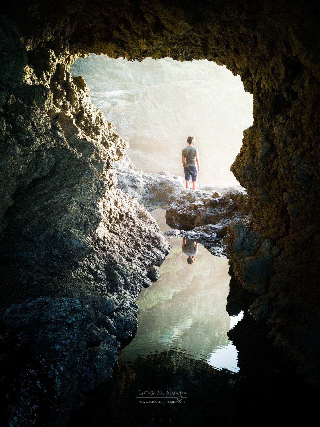 01. Mirroring-cave